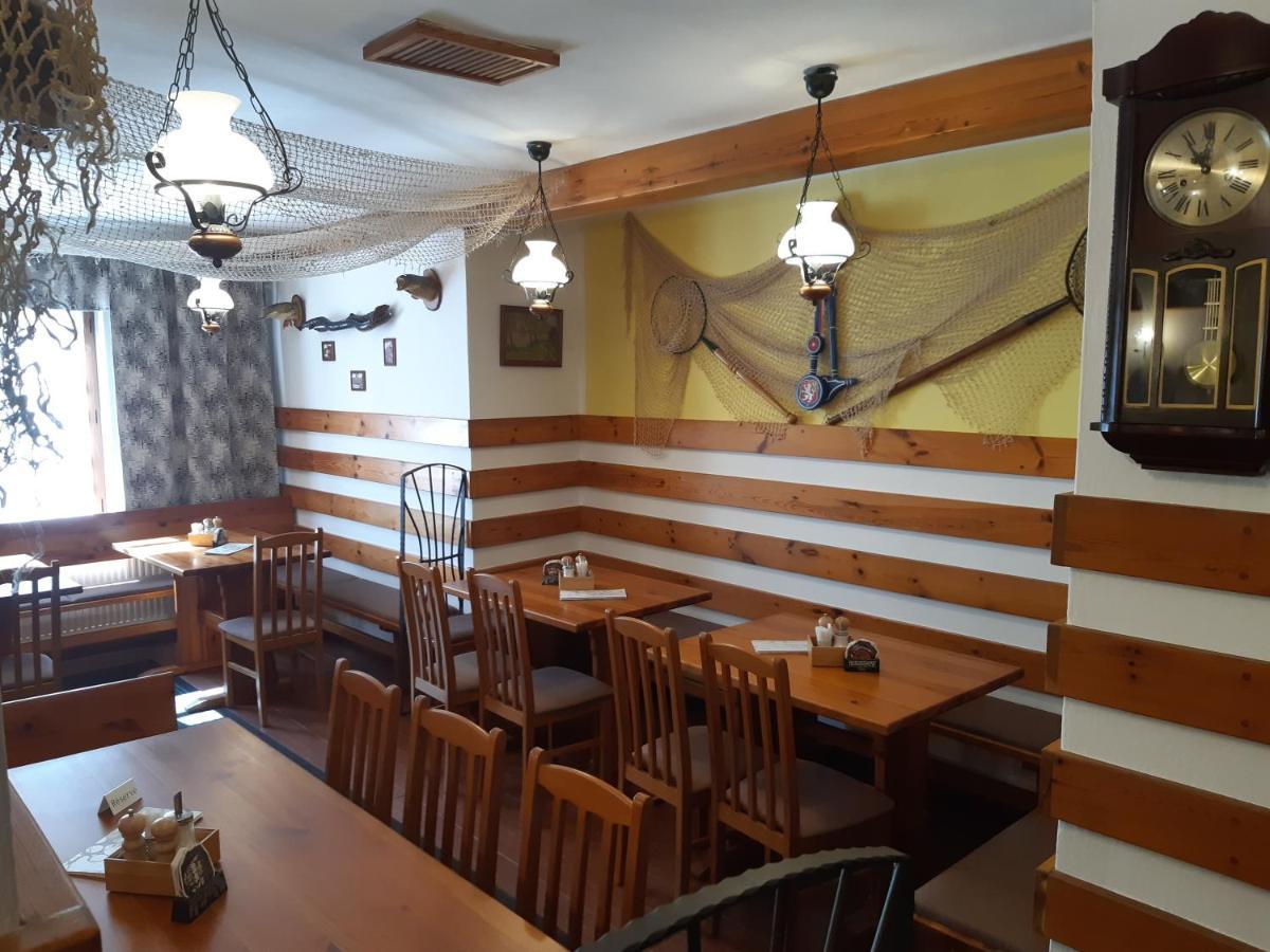 Rozmberska Basta Hotell Třeboň Exteriör bild