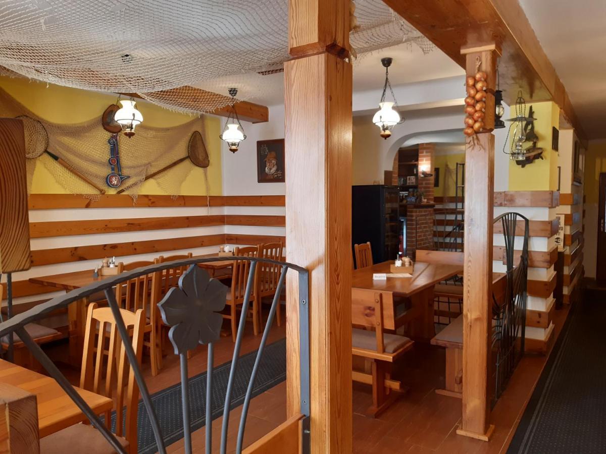 Rozmberska Basta Hotell Třeboň Exteriör bild